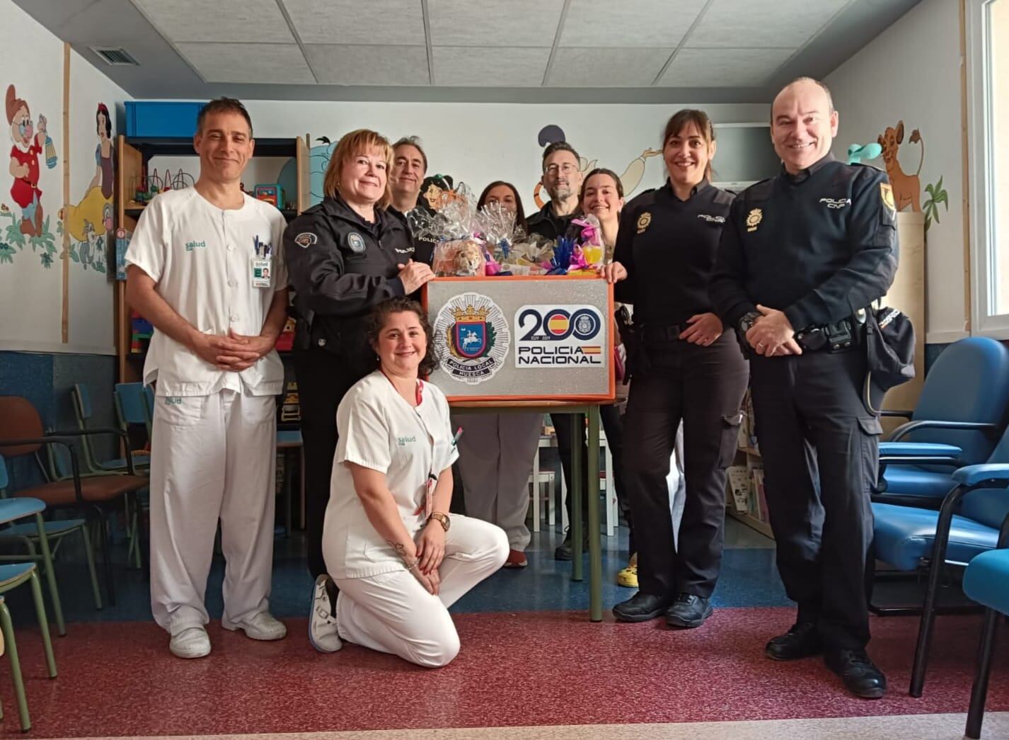 Agentes de la Policia Local y Nacional han acudido al Hospital San Jorge en Huesca