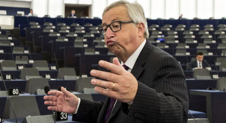 El presidente de la Comisión Europea, Jean-Claude Juncker, da un discurso durante la sesión plenaria del Parlamento Europeo en Estrasburgo.