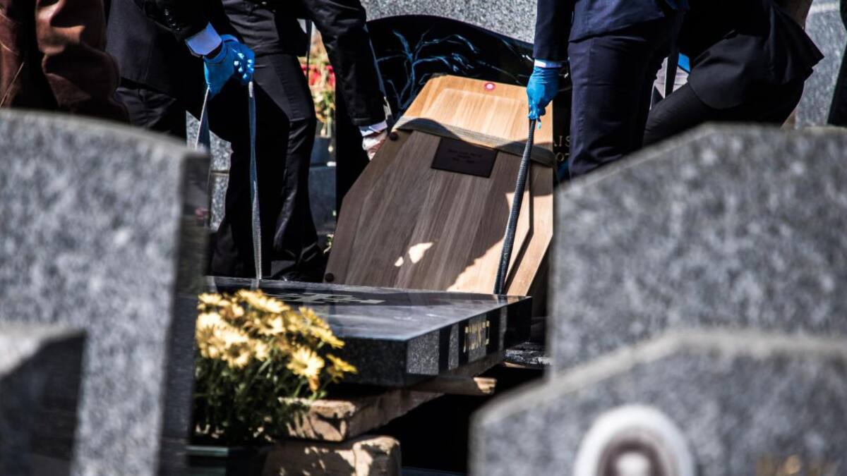 La historia detrás de la esquela que agradece el trabajo de los sanitarios