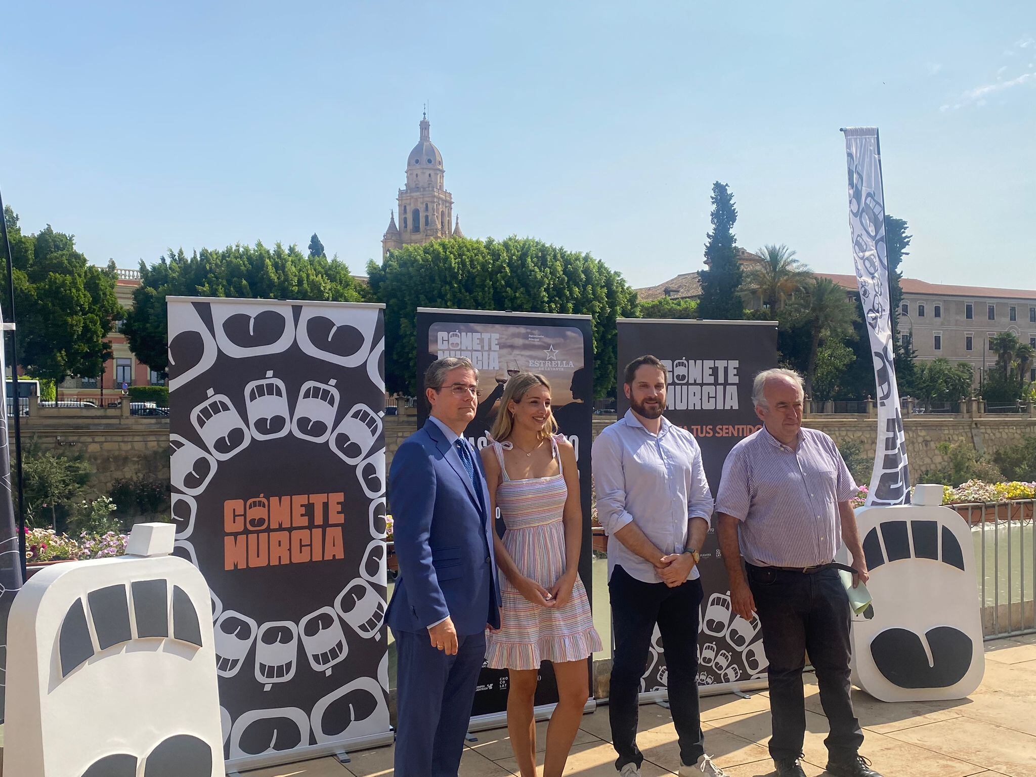 Presentación &#039;Cómete Murcia&#039;, en la terraza de los Molinos del Río
