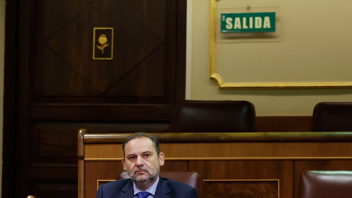 Ábalos, PP, cascos azules