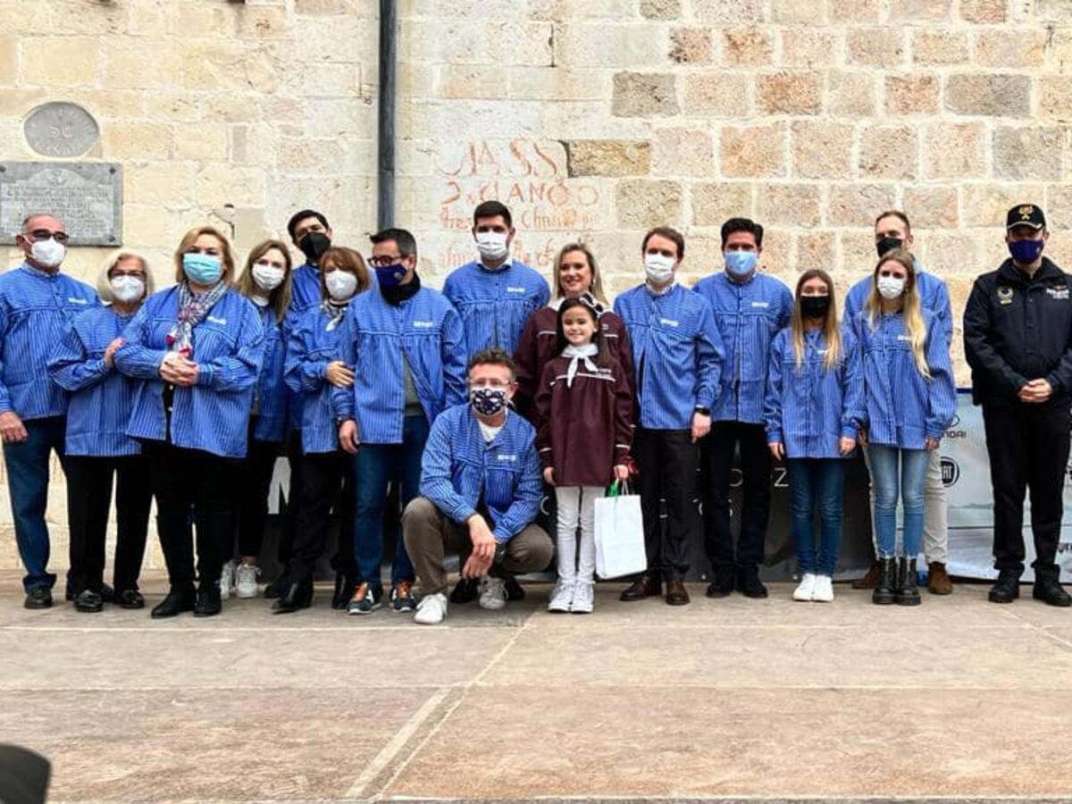 El colegio Calderón gana el primer premio de las fallas escolares de Moll Autos