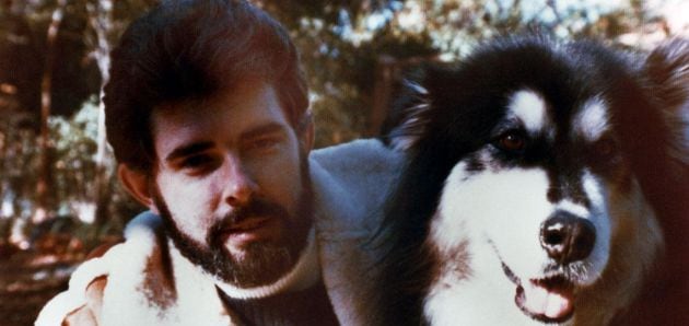 George Lucas junto a su perro Indiana.