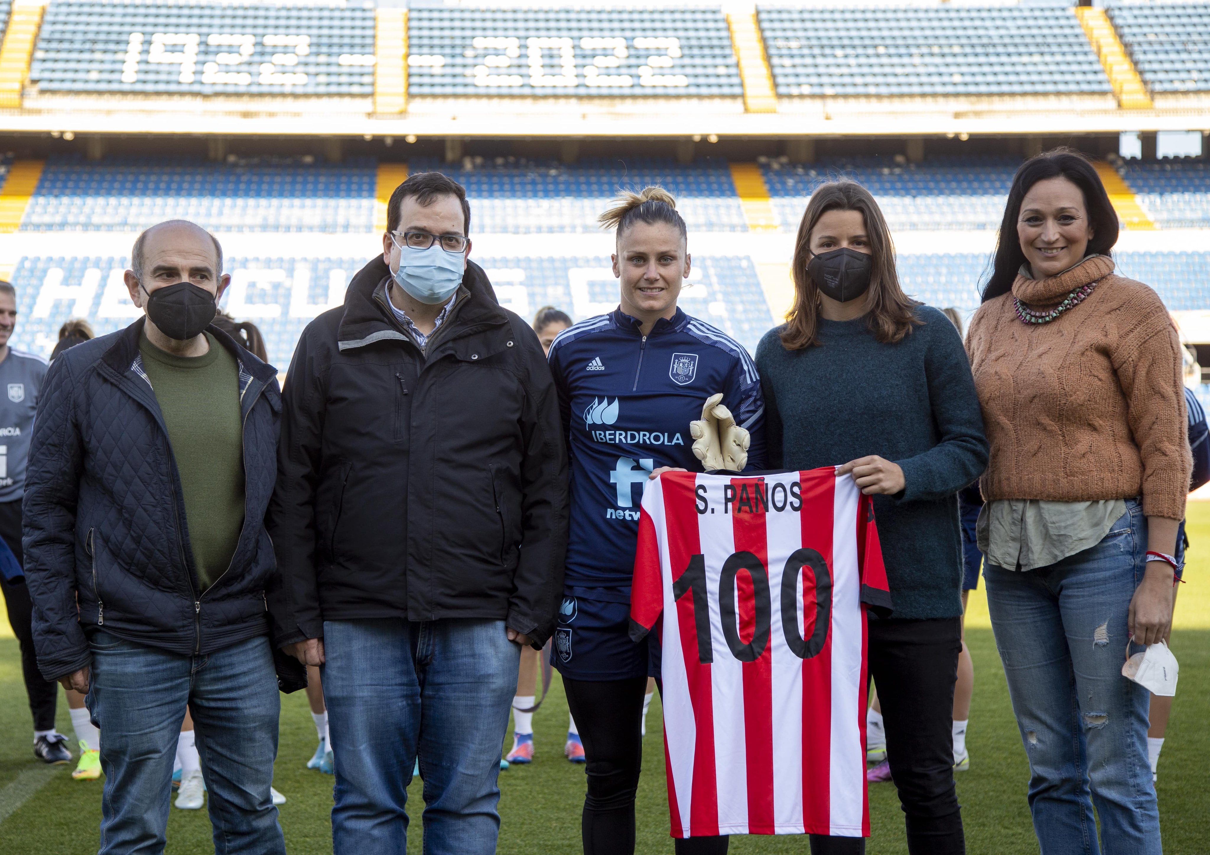 Sandra Paños, portera de la Selección Española y del FC Barcelona, embajadora del Centenario del Hércules CF