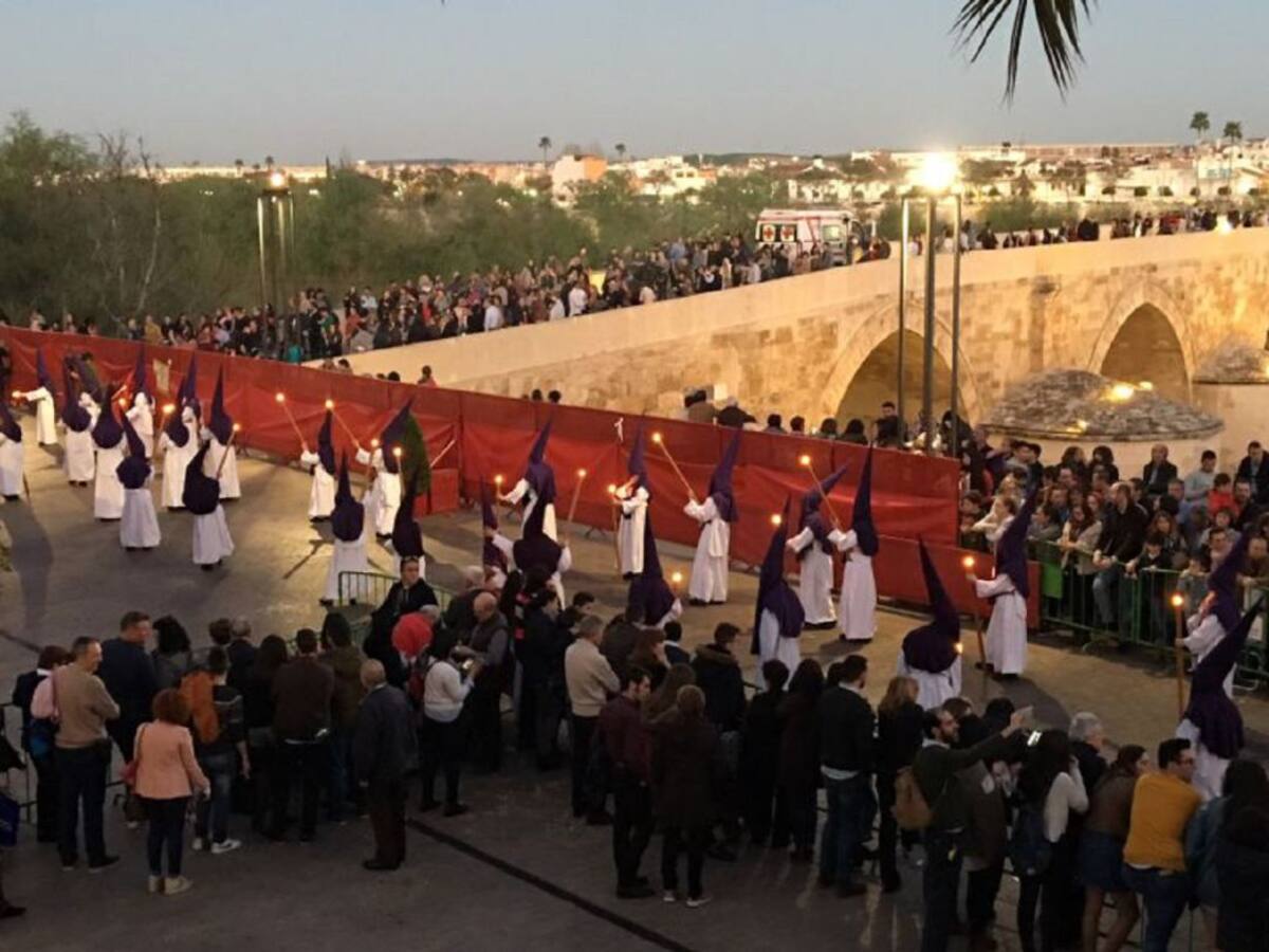 Un Pregón de Semana Santa a seis voces