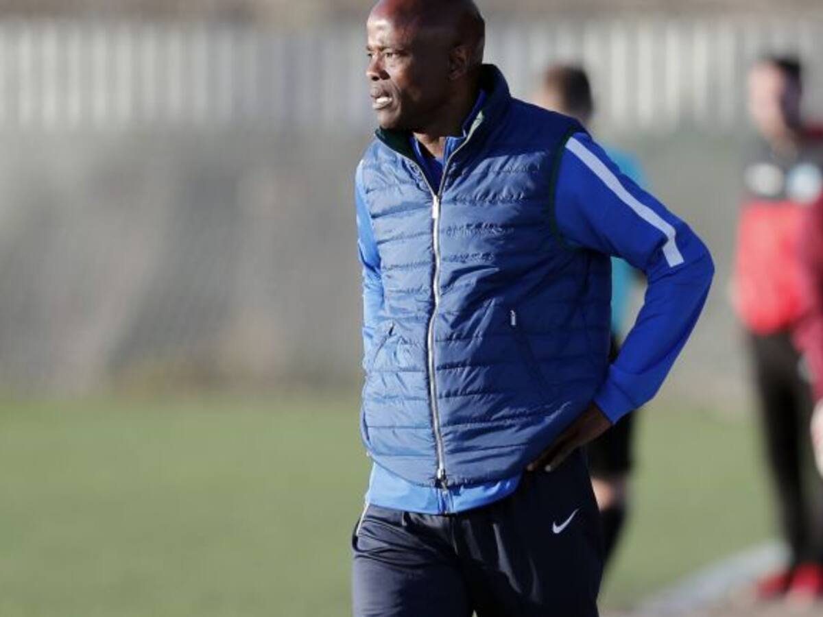 Dely Valdés sigue en el Atlético Malagueño