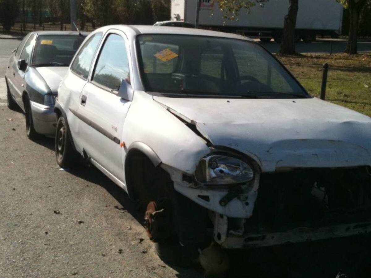 La meitat de cotxes abandonats