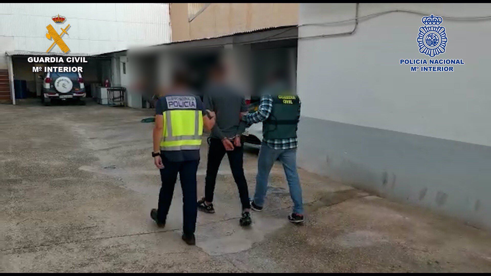 22/12/2022 *** Esclarecidos Dos Secuestros En Murcia Y Alicante Relacionados Con Un Vuelco De Droga ***.

La Policía Nacional, en una operación conjunta con la Guardia Civil, ha detenido a ocho personas como presuntos responsables de dos secuestros en los municipios de Torre Pacheco (Murcia) y Alcoy (Alicante) relacionados con un &quot;vuelco&quot; de droga, según informaron fuentes del citado Cuerpo en un comunicado

SOCIEDAD 
POLICÍA DE ALMERÍA
