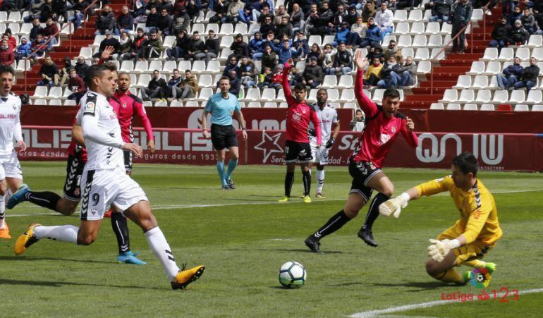 Los atacantes rivales no pudieron con Palatsi