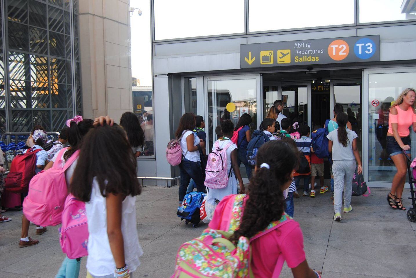 Niños saharuis llegando a España en una anterior edición del programa &#039;Vacaciones en paz&#039;.