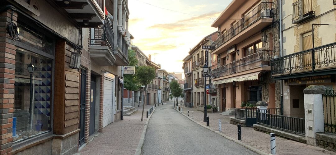 Calle Mayor de Miraflores de la Sierra