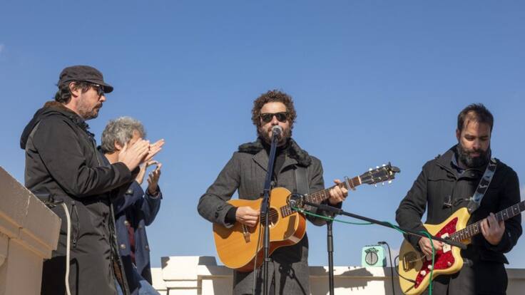 Con cierto desconcierto - 'Palabras para julio', de Niños Mutantes