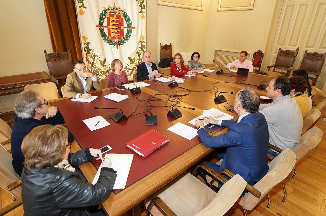 El concejal de Hacienda expone al Consejo Social las claves del presupuesto