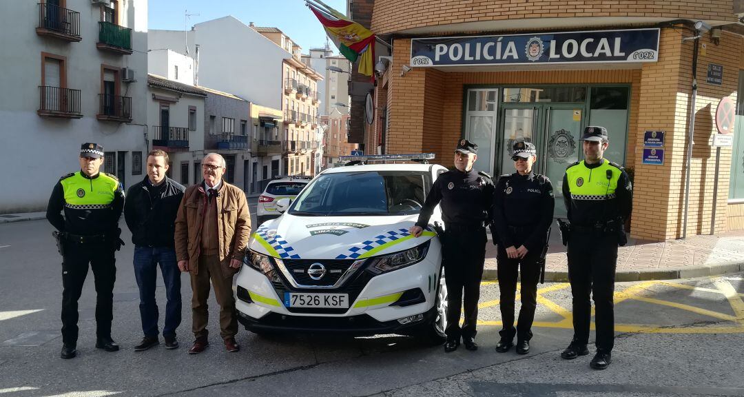 Presentación del nuevo vehículo de la Policía Local.