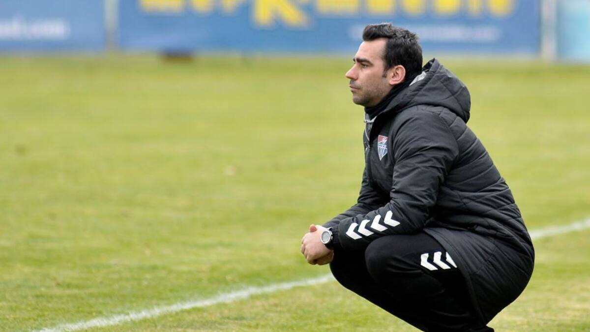 Entrevista con Manu González, entrenador de la Segoviana, sobre la planificación de la vuelta a los entrenamientos