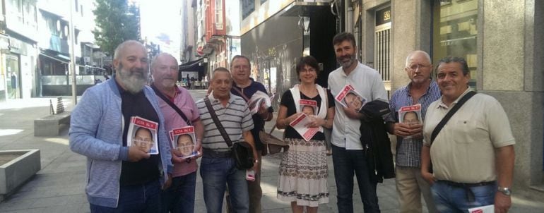 Juan Manuel Díaz Villoslada en campaña junto a otros miembros del PSOE