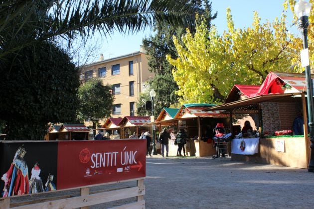 El recorrido por el Mercat de Nadal es de sentido único, siguiendo las indicaciones situadas en diferentes puntos de La Glorieta.