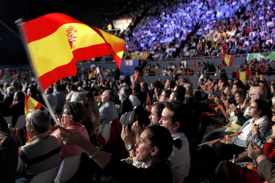 Acto convocado por Vox hoy en el Palacio de Vistalegre de Madrid, con el objetivo de llenar el recinto de banderas de España y exigir la convocatoria de elecciones anticipadas. 