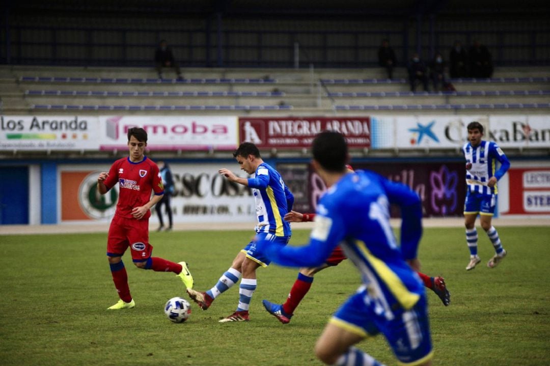 Mozo durante un instante de juego de los blanquiazules ante el filial numantino.