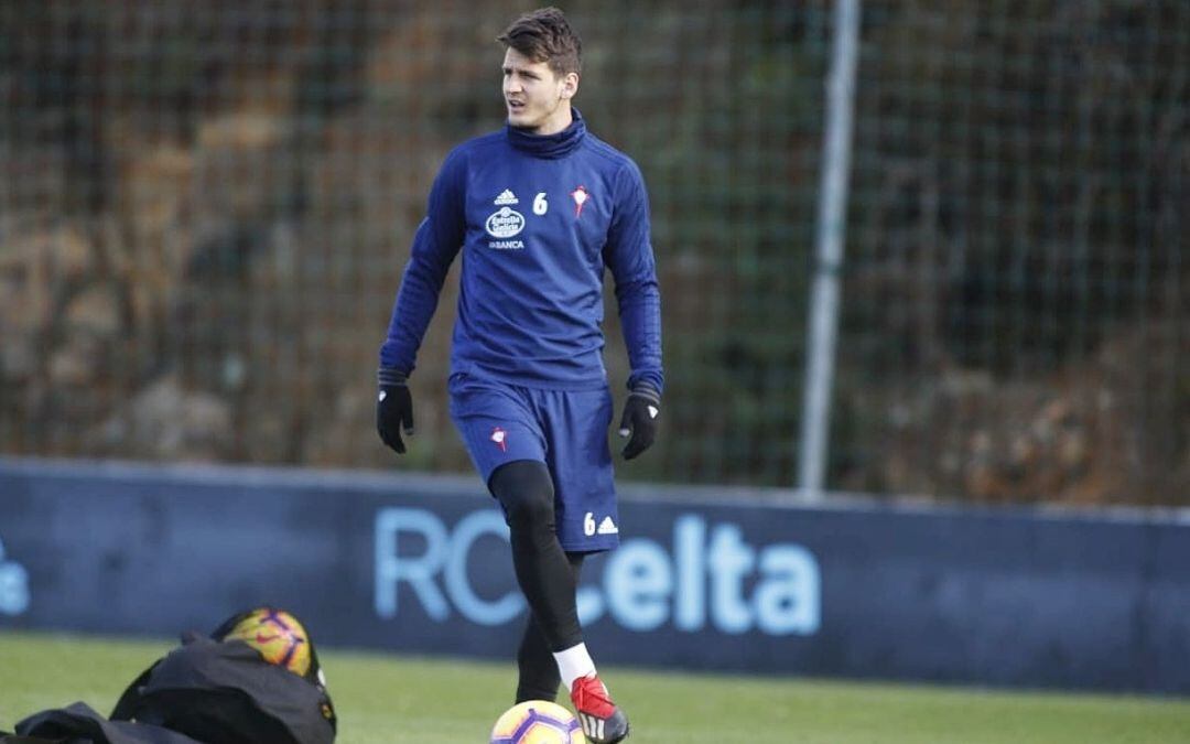 Radoja en un entrenamiento con el Celta