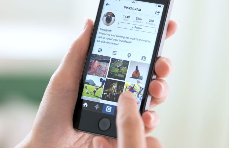 La aplicación Instagram en un teléfono Apple