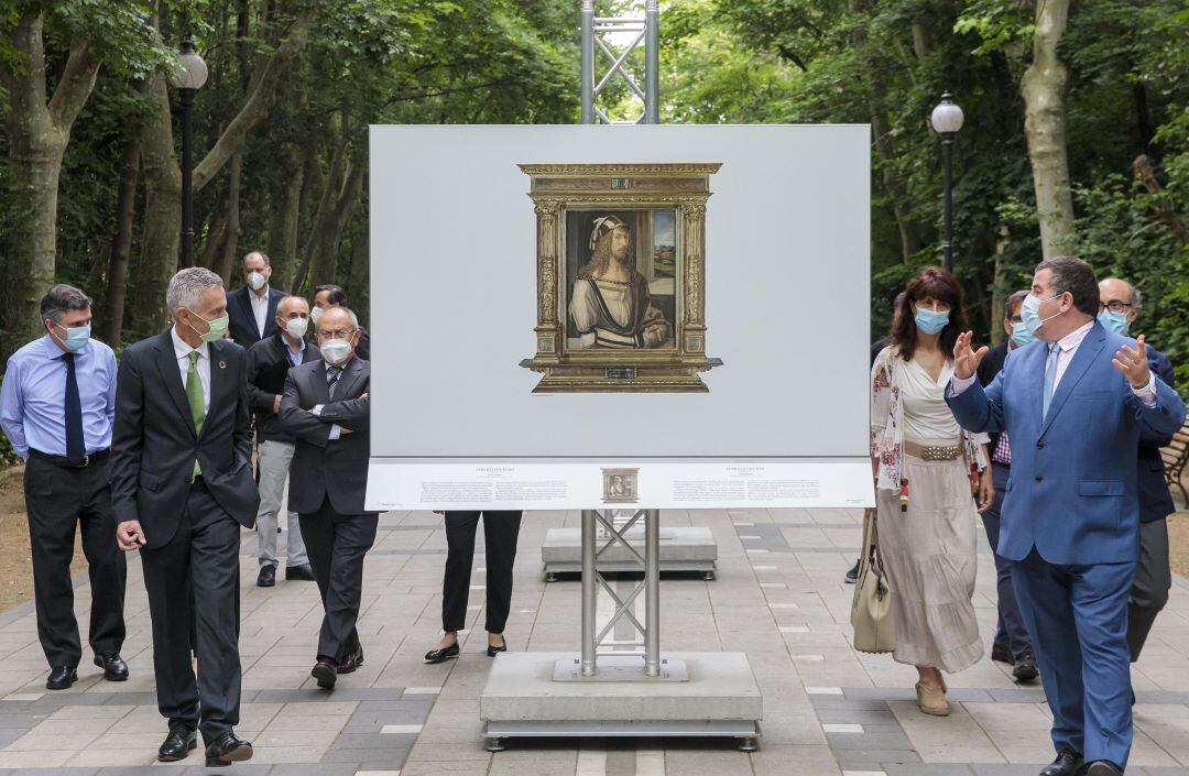 Inauguración de la exposición en el Campo Grande