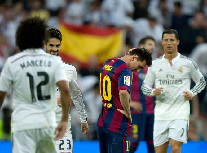 Messi no encontró su sitio durante el clásico y deberá esperar para batir el récord de Zarra.