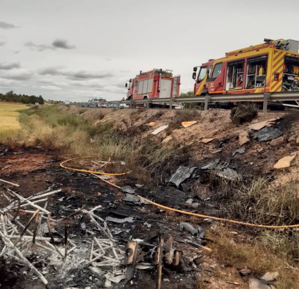 La avioneta ha quedado completamente calcinada