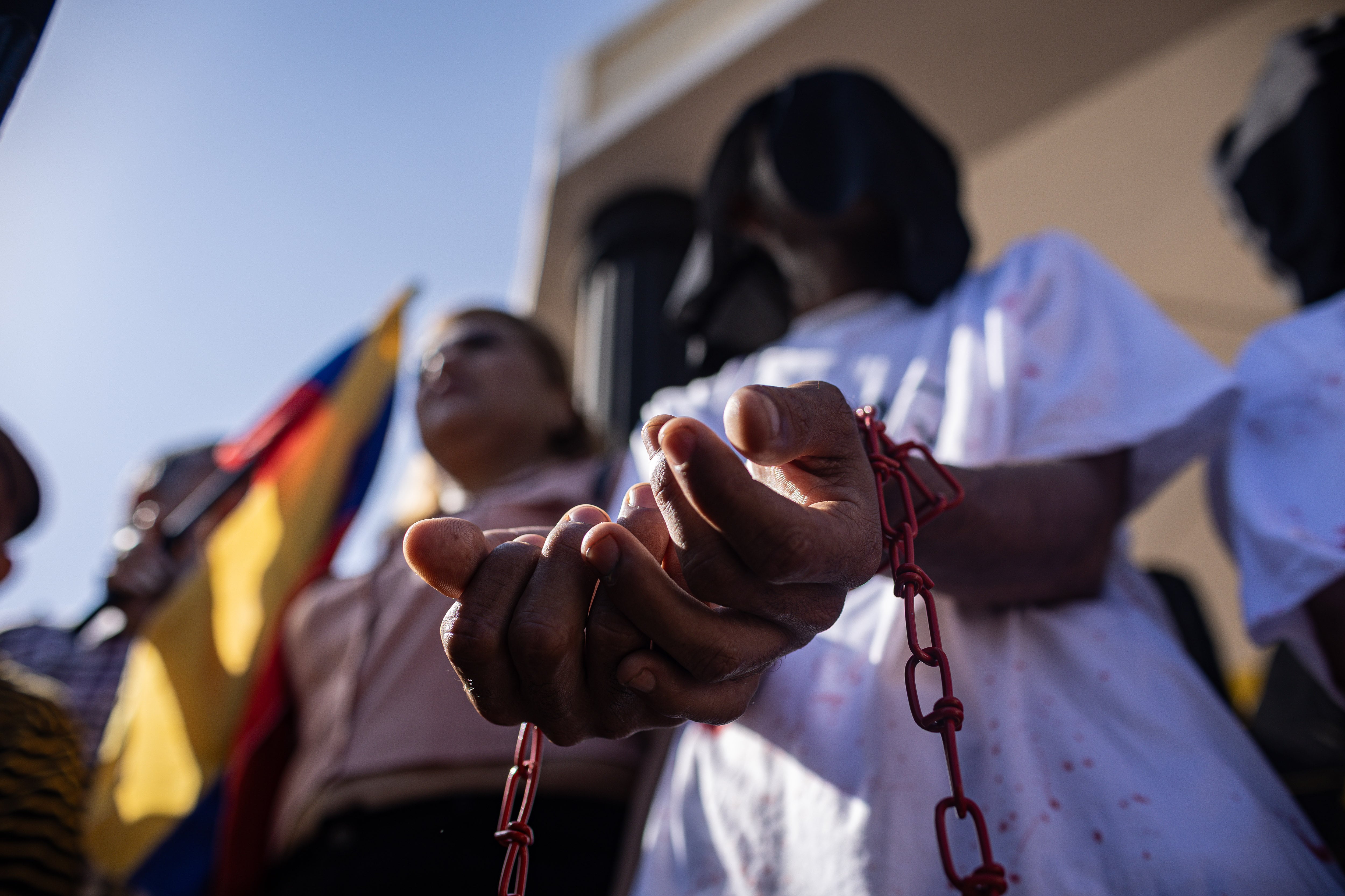 Venezuela excarcela a 80 nuevos presos políticos y eleva a más de 800 la cifra de liberados tras la detención de Maduro