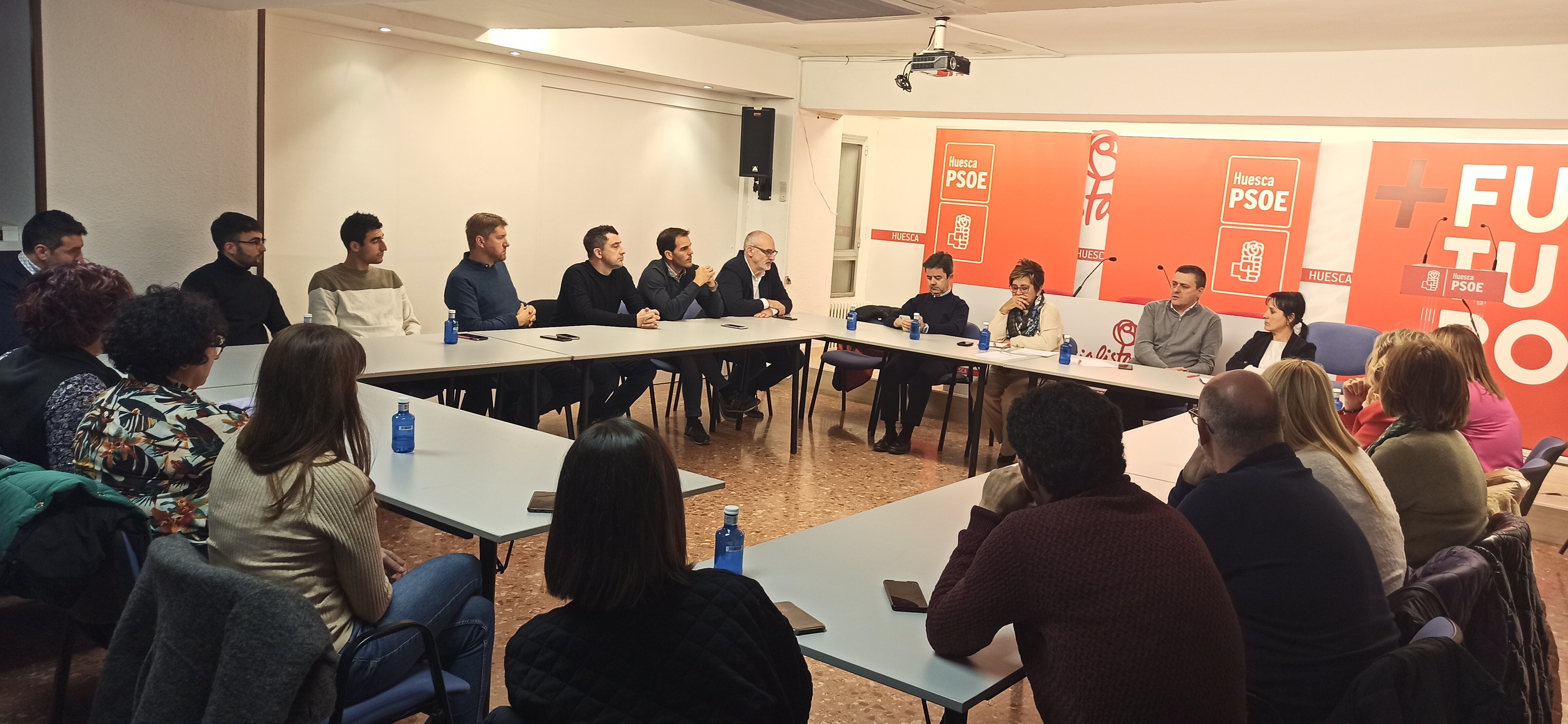 Reunión de la Comisión Ejecutiva Provincial del PSOE en Huesca