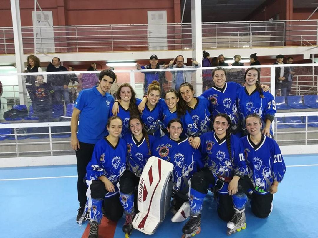 Las féminas del Club Hockey Linea Aranda tras empatar ante Vila Real este pasado fin de semana.