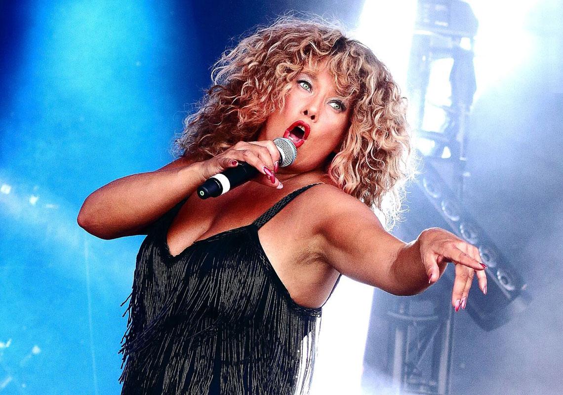 Justine Riddoch, cantante e intérprete de Tina Turner en 'Totally Tina'