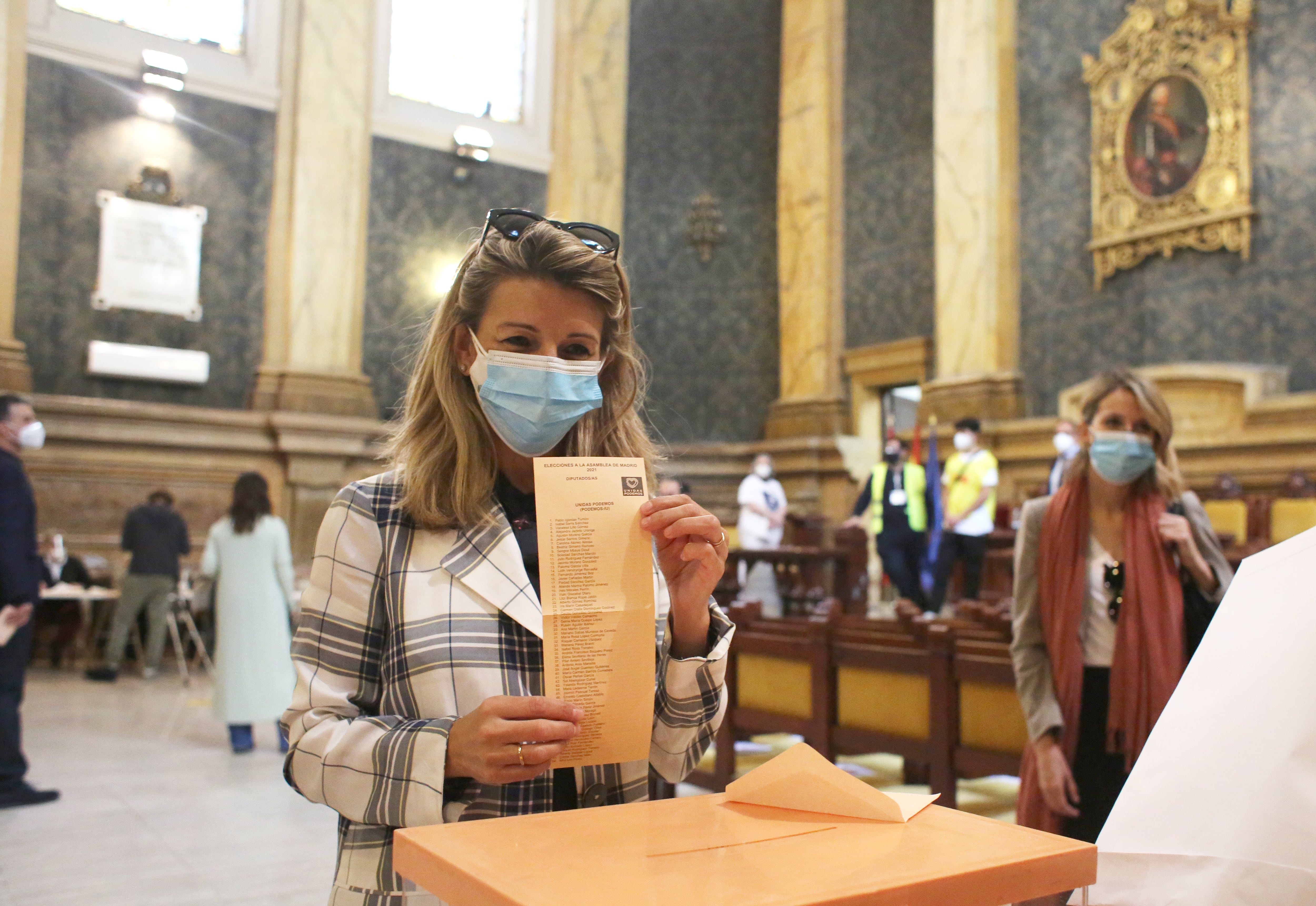 Yolanda Díaz, votando el 4 de mayo de 2021 en Madrid.