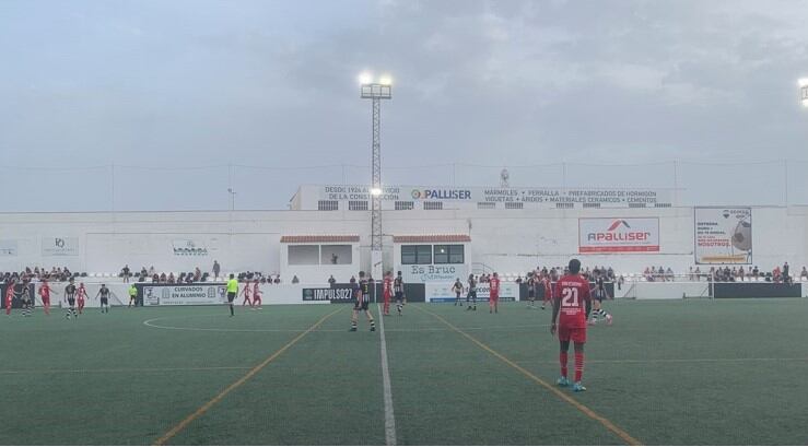 L'Alaior va superar el Manacor per 2-1 al primer partit de la temporada a Los Pinos.