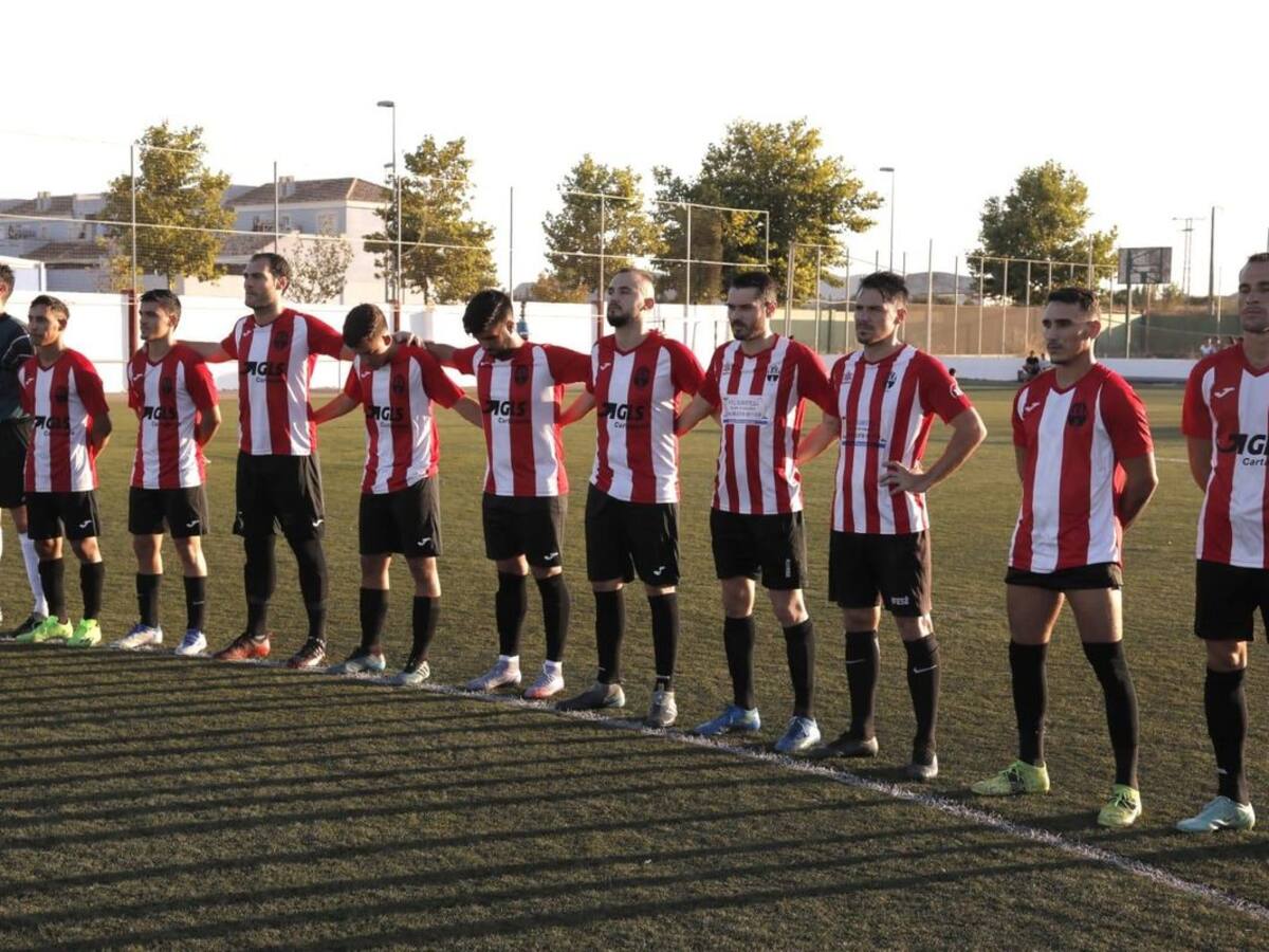 El Algar rinde homenaje a Andrés Noguera en el encuentro disputado contra la Deportiva Minerva