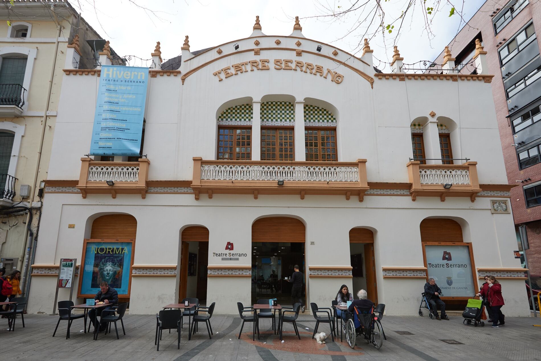Teatre Serrano, Gandia