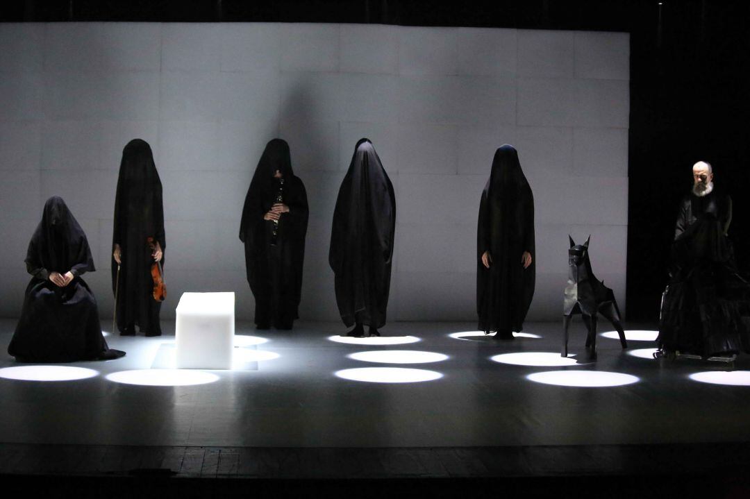 El viernes 21 de septiembre se representa en el Teatro Principal 'Esto no es la casa de Bernarda Alba'
