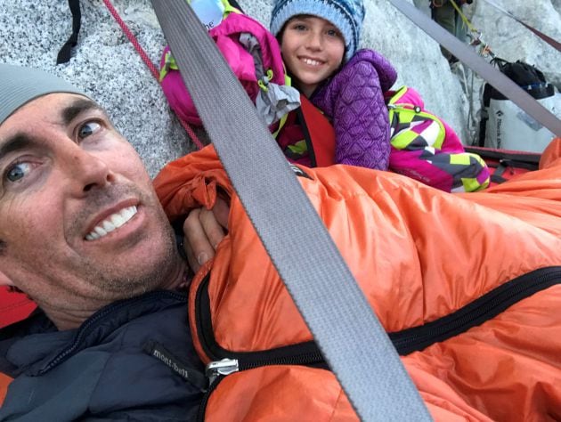 Selah Schneiter y su padre Mike han tardado cinco días en trapar el muro de Yosemite.