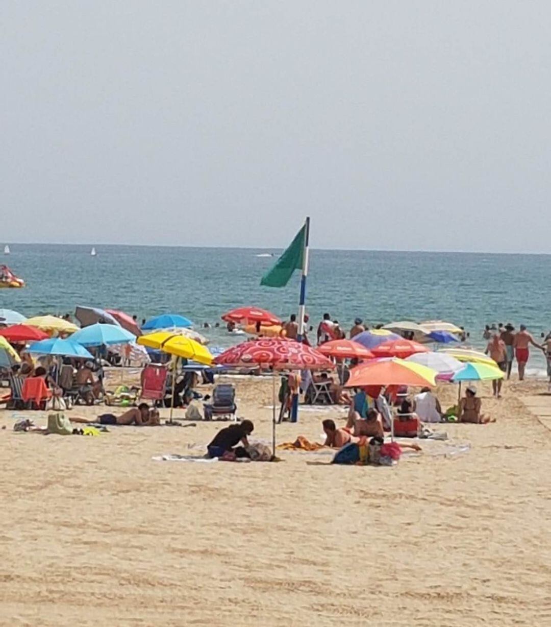 Playa de Gandia en la mañana del lunes 19 de julio 