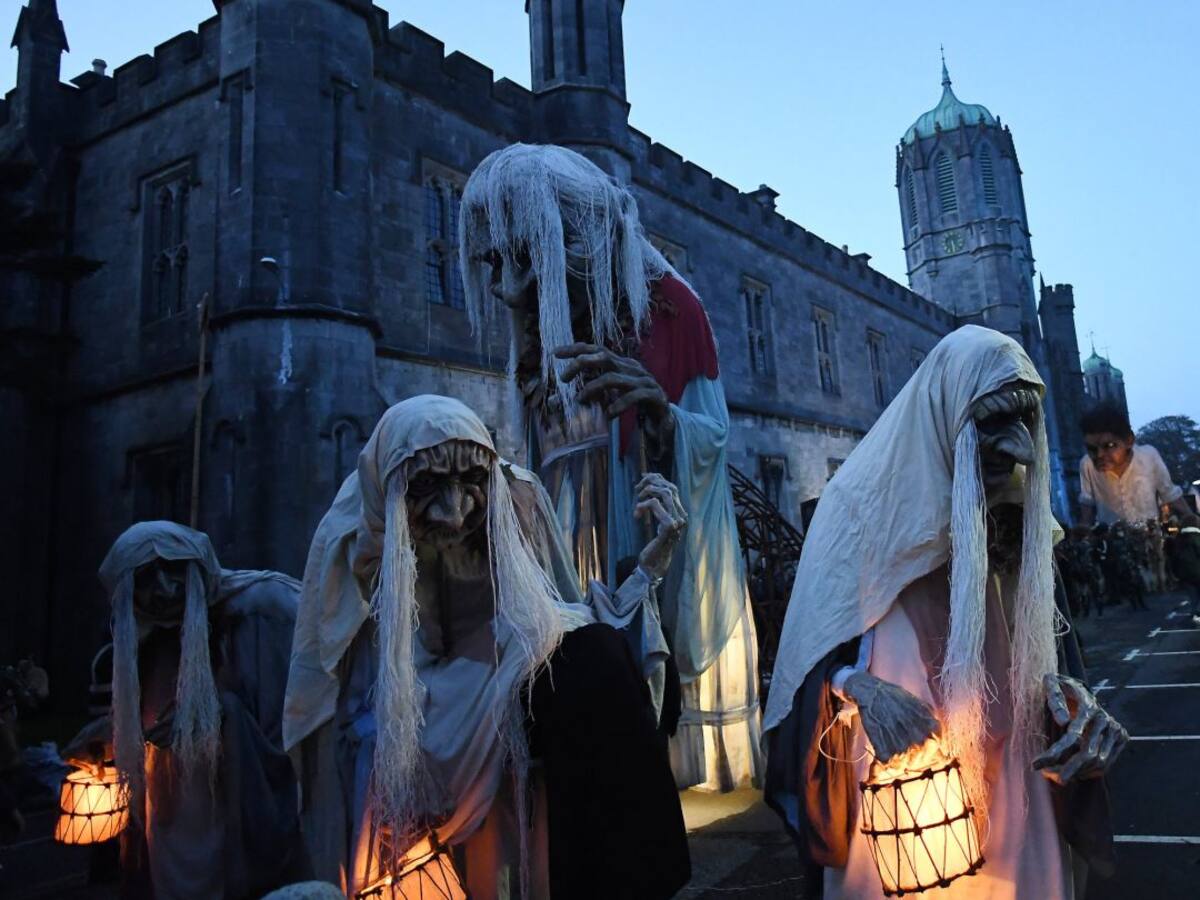 Calbotes, buñuelos y huesitos de santo, y fiestas de Halloween: llega el 1 de noviembre