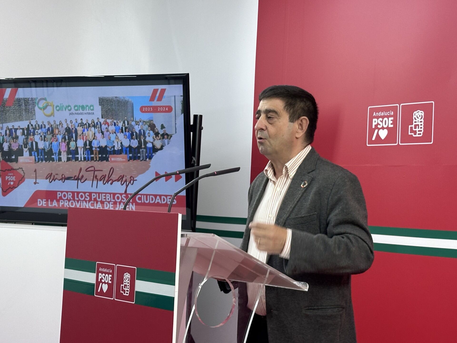 El secretario general del PSOE de Jaén, Francisco Reyes, realiza balance del año de mandato en los ayuntamientos de la provincia.