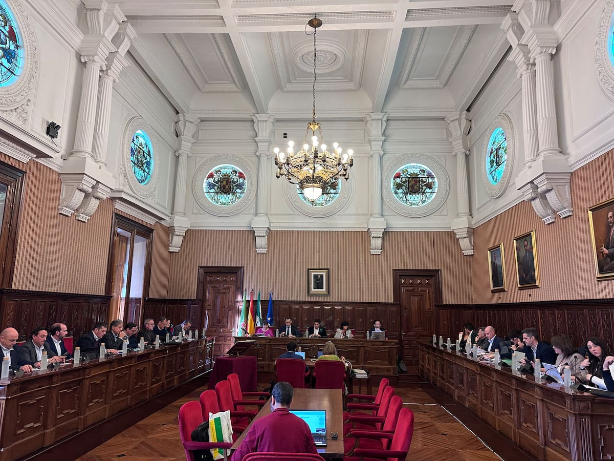 La Diputación de Jaén aborda en pleno nuevas delegaciones de servicios y el debate sobre el agua y la seguridad