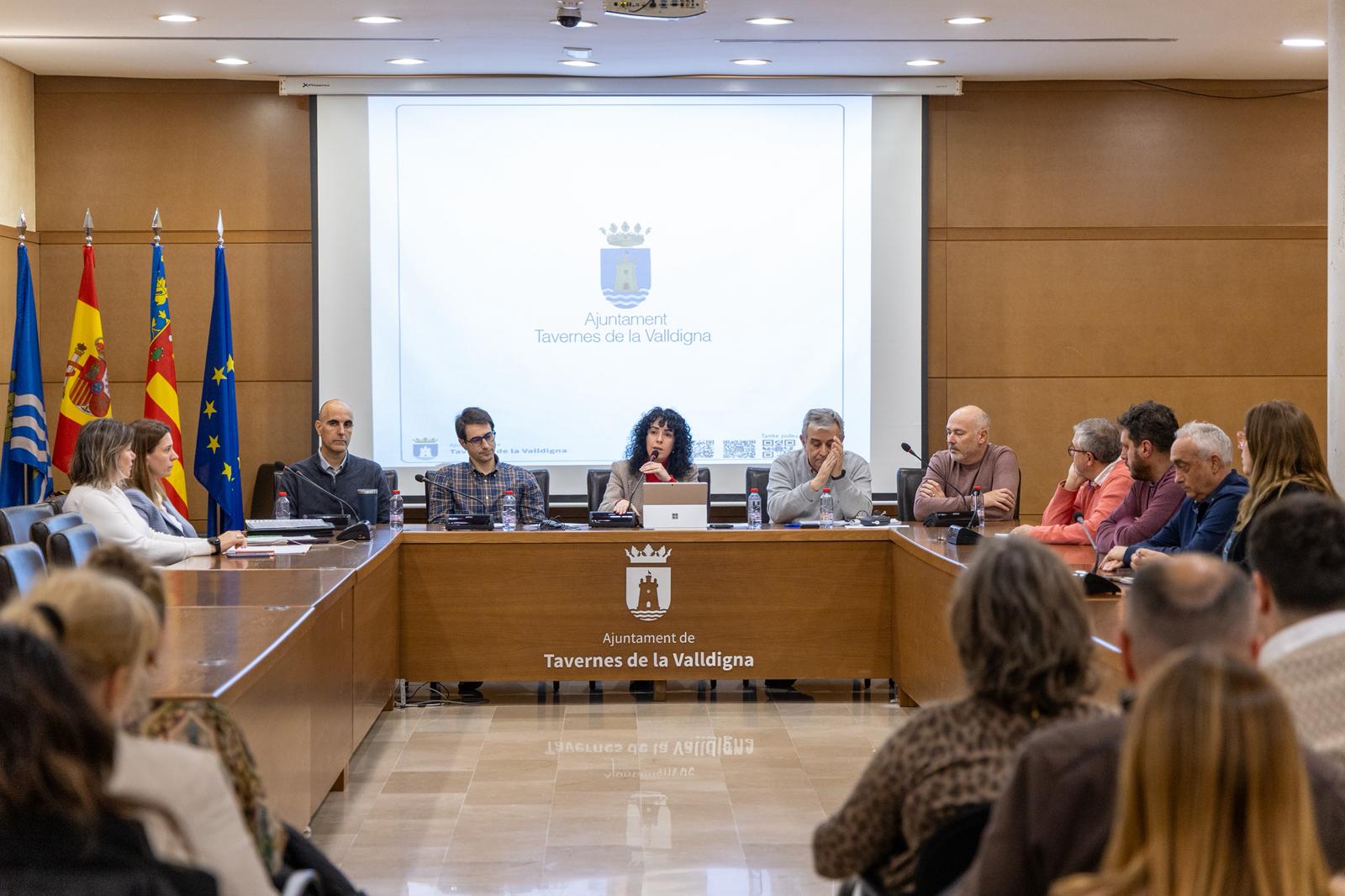Reunión con vecinos afectados en Tavernes