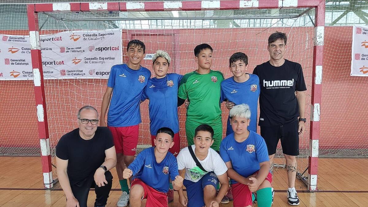 Entrevista al profesor y entrenador enguerino, Genaro Llagaria