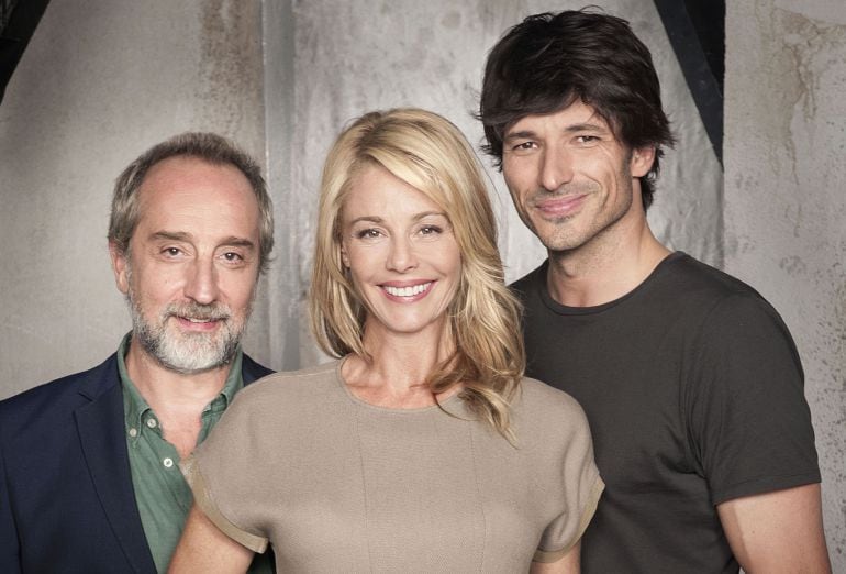 Gonzalo de Castro (i), Belén Rueda y Andrés Velencoso, protagonistas de &#039;B&b&#039;