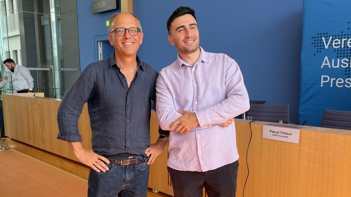 Modamani y Gallup tras su reencuentro 10 años después en Berlín.