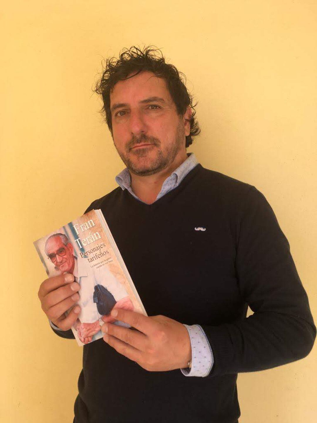 Fran Terán autor del libro "Tarifeños ilustres"