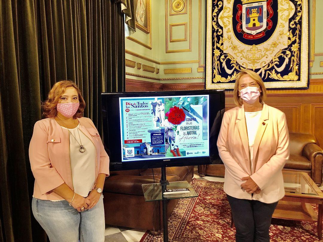 La alcaldesa de Motril, Luisa García Chamorro, y la concejal de Salud, Susana Peña presentan las medidas especiales en el día de todos los Santos