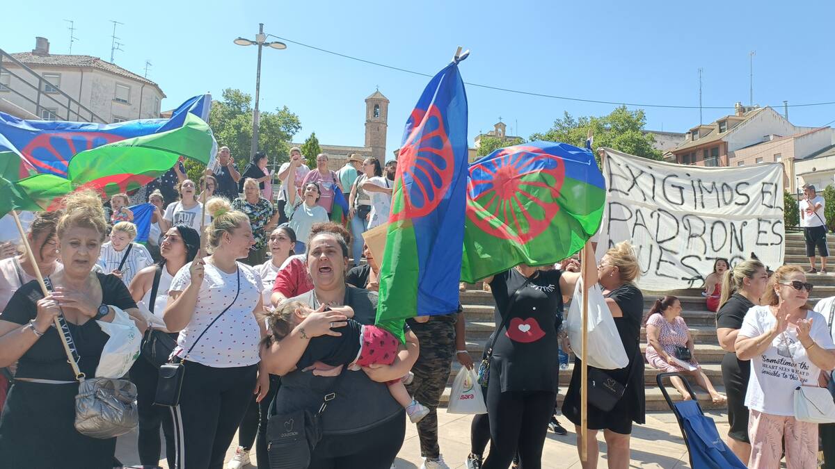 Familias gitanas de Linares piden agilizar sus empadronamientos