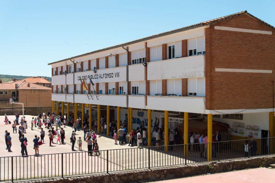 Edificio principal del Colegio Alfonso VIII